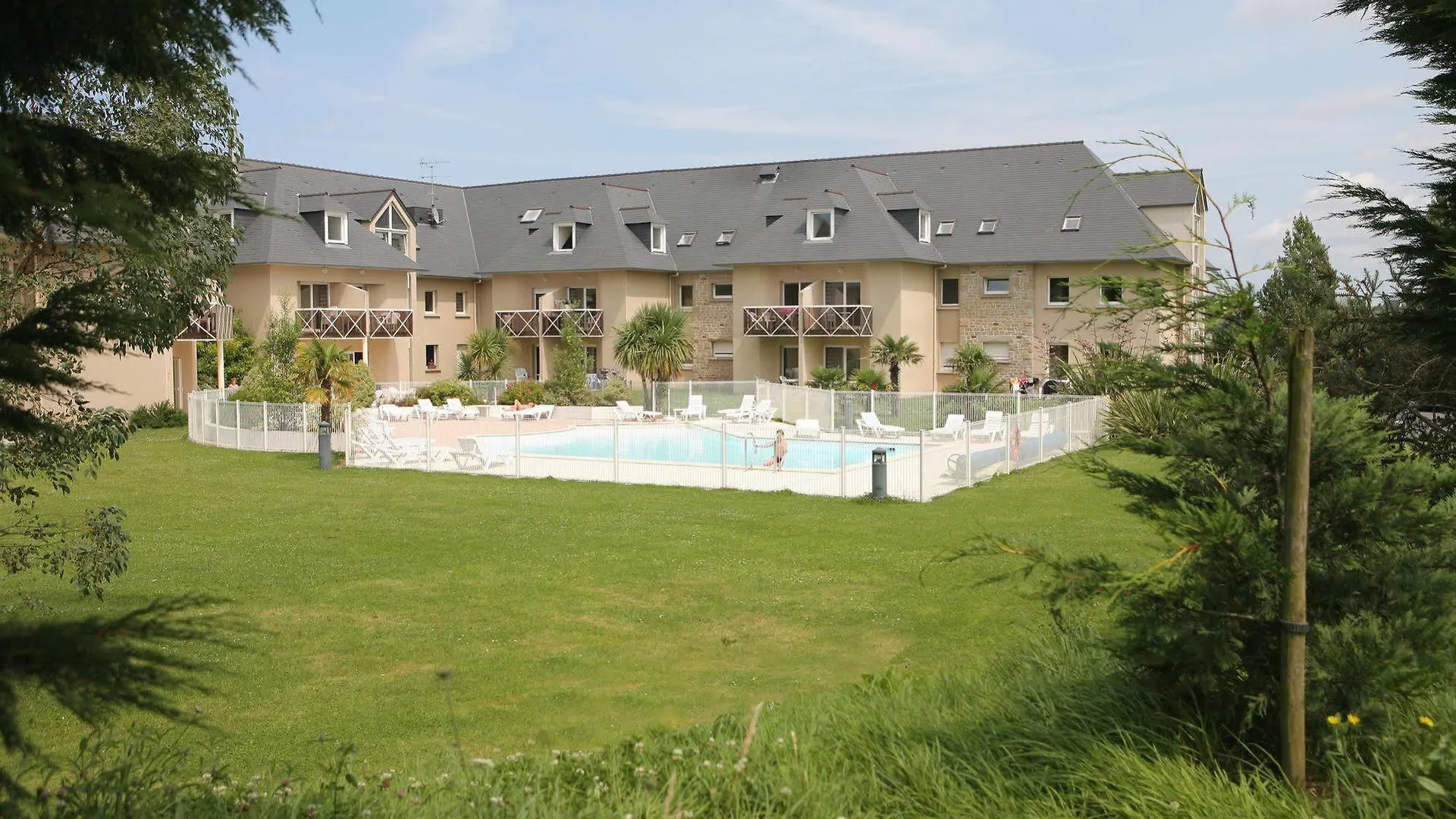 Résidence Néméa Kermael Saint-Briac-sur-Mer 3*,